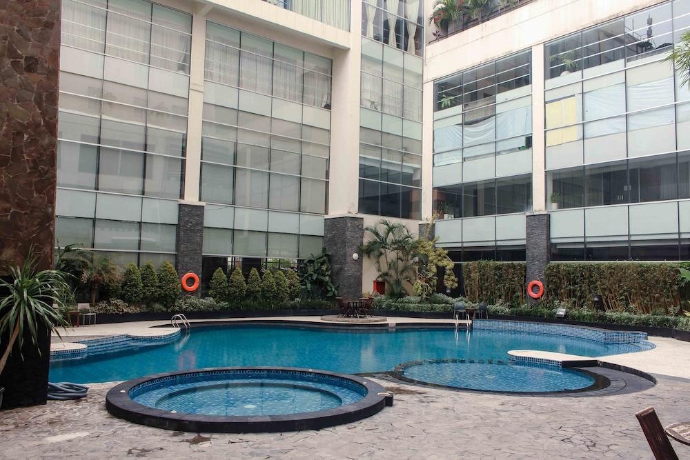 A' Bahtera Residence Klandasan Kecil Exterior photo